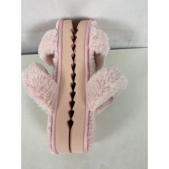 Koolaburra By UGG Pink Fuzzy Slip On Slippers Women's 8. - Picture 4 of 7